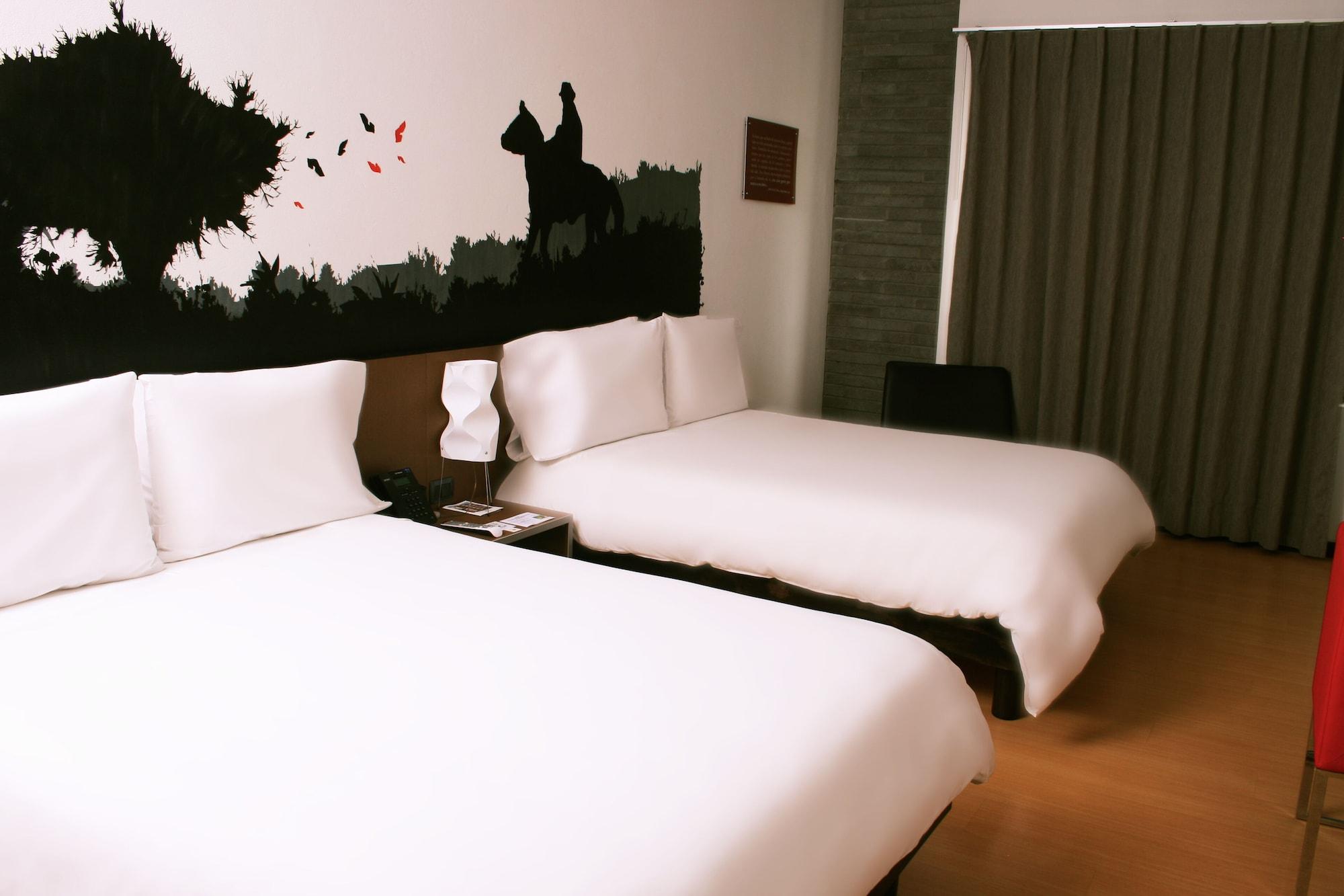 Hotel Viaggio Nueve Tres Μπογκοτά Εξωτερικό φωτογραφία